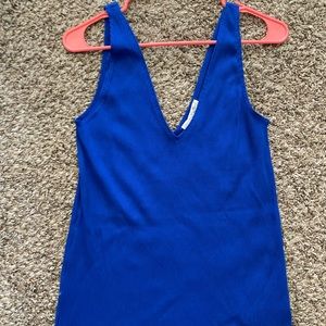 COPY - Ribbed v neck tank top